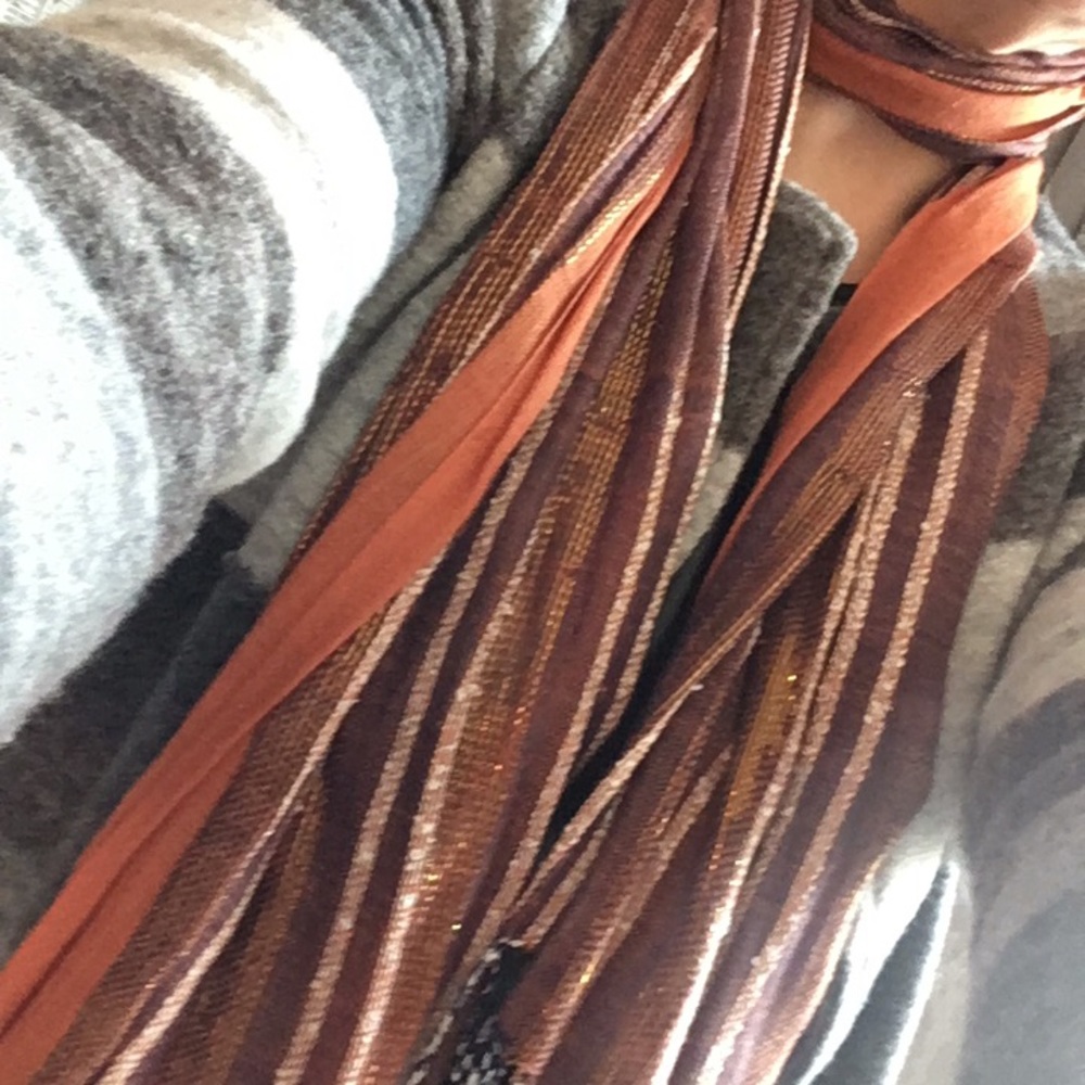 Casual scarf (indoor)